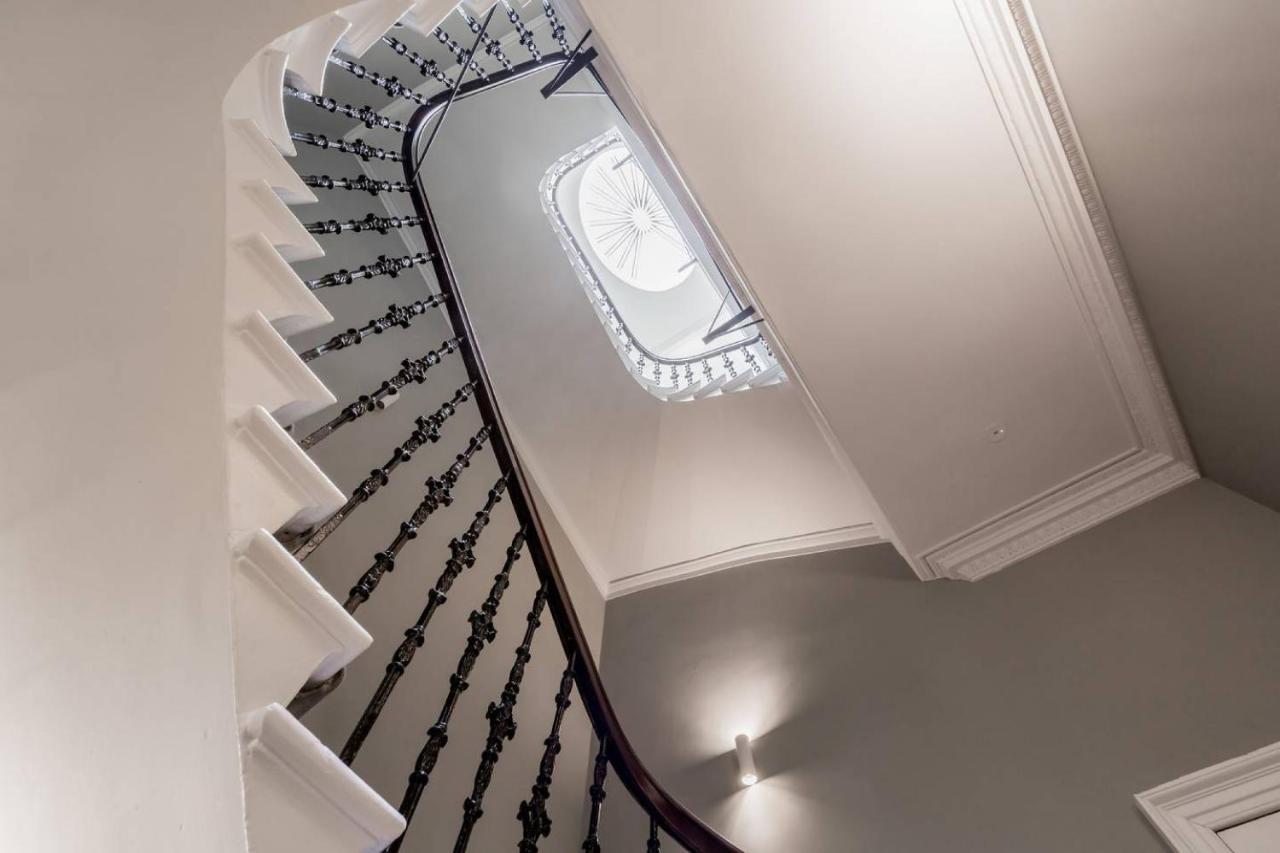 Joivy Luxurious 2Br Home Near Haymarket Station Edinburgh Exterior photo