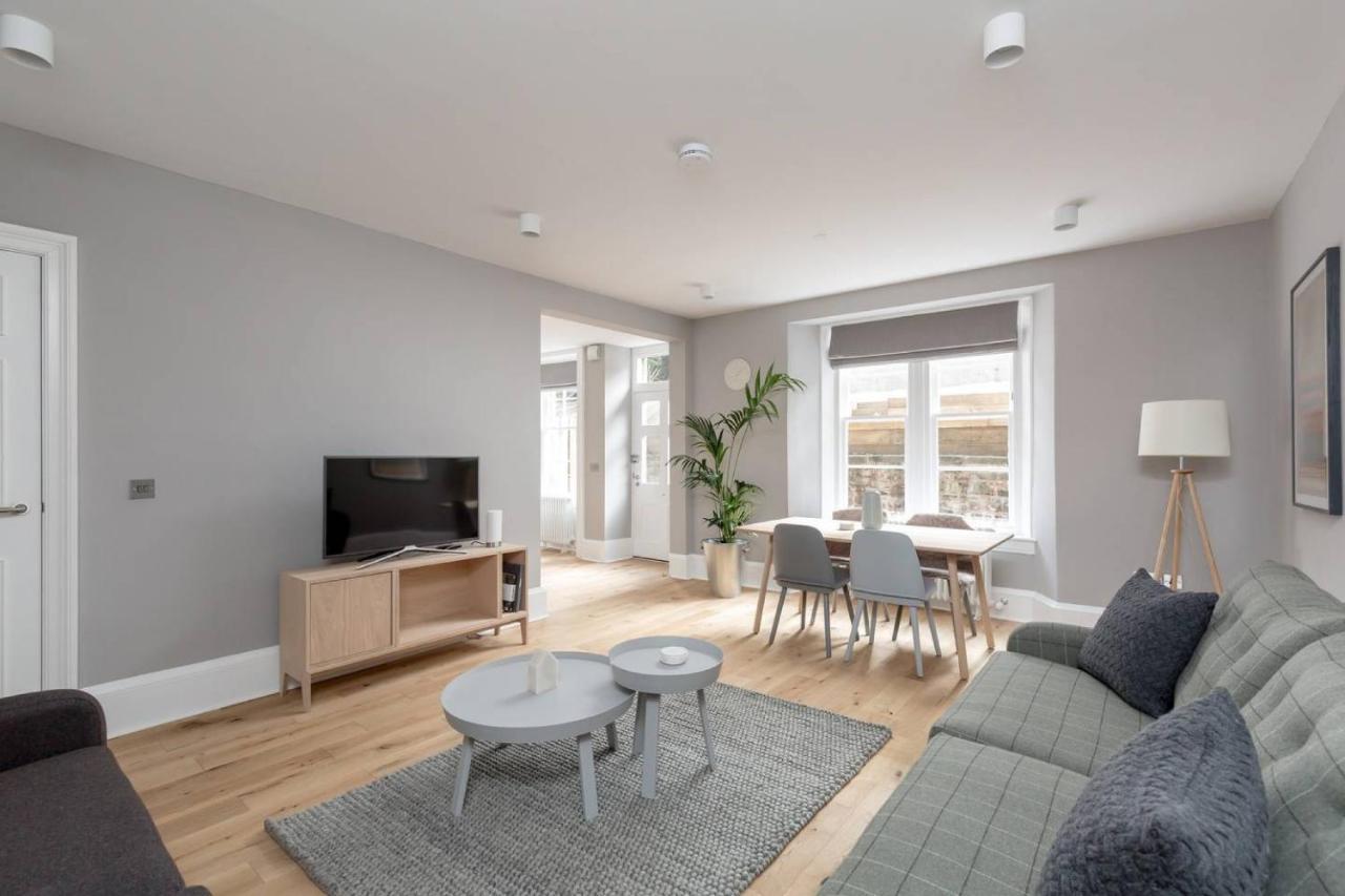 Joivy Luxurious 2Br Home Near Haymarket Station Edinburgh Exterior photo